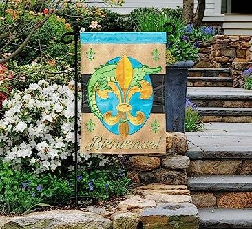 Garden Flags and Outdoor Decor